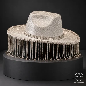 Sombrero cowboy plateado brillante con flecos